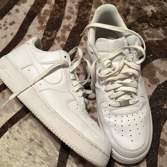 Air Force 1 - Picture 3 of 9